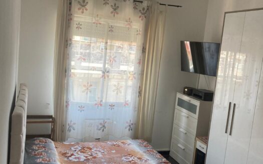 SAN TEODORO – ULTIMO PIANO CON TERRAZZO SOPRASTANTE